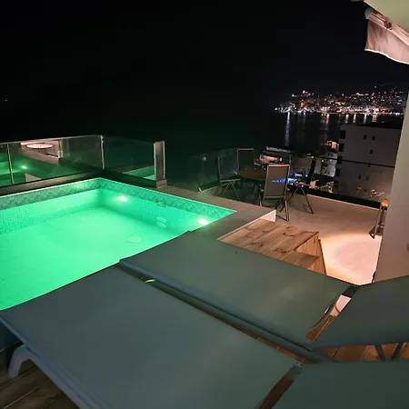 Penthouse Paradise Apartment Sarandë