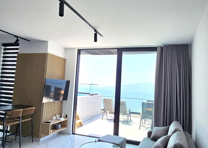 Апартаменты Penthouse Paradise Саранда